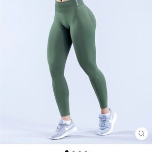 DFYNE Impact Legging- pistachio